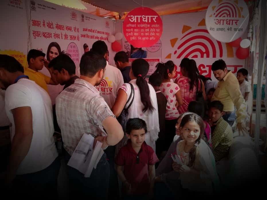 People wait in queue at an Aadhaar camp in Agra, India. (Source: Twitter/ @UIDAI)